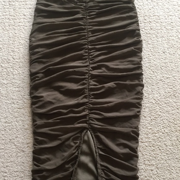 STUNNING Skirt & Top Set - Dark Green -XS - Like New - Picture 11 of 16